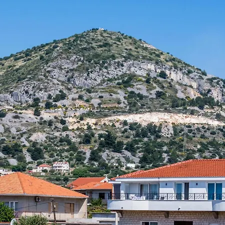 Judita * 特罗吉尔