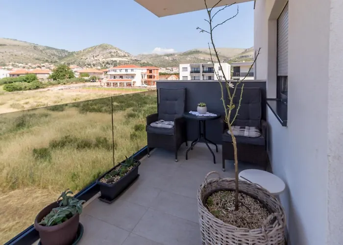 Judita * 特罗吉尔