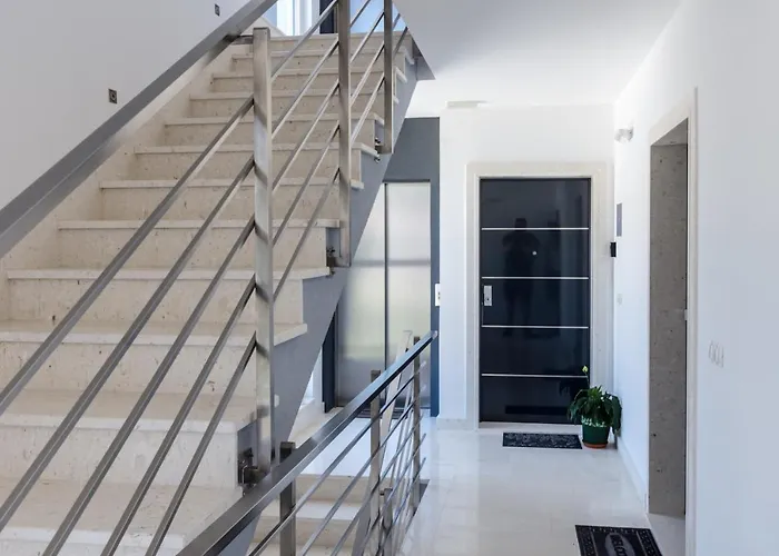 Judita * 特罗吉尔