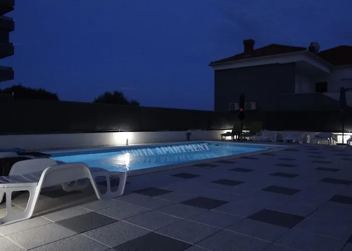 Judita * 特罗吉尔